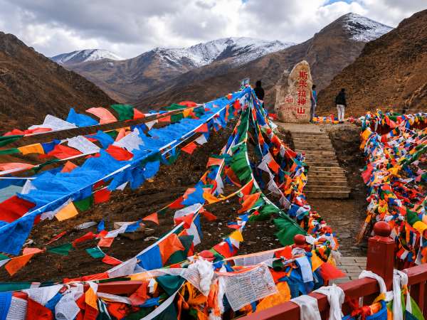 TREKKING MONTE KAILASH TIBET